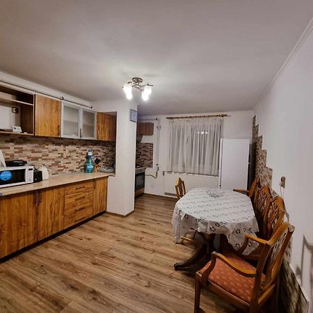 Lovely 2 Bedrooms Flat Cornelia- Central Corabia Dış mekan fotoğraf